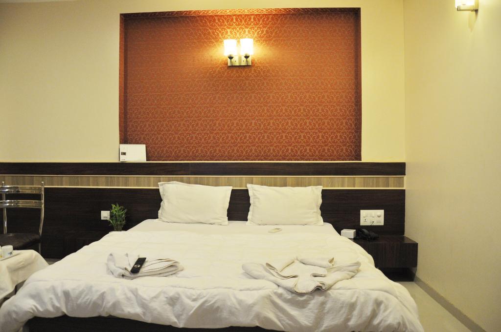 Hotel Sai Pancham Shirdi Cameră foto